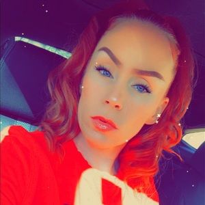 Meet your Posher, Joani